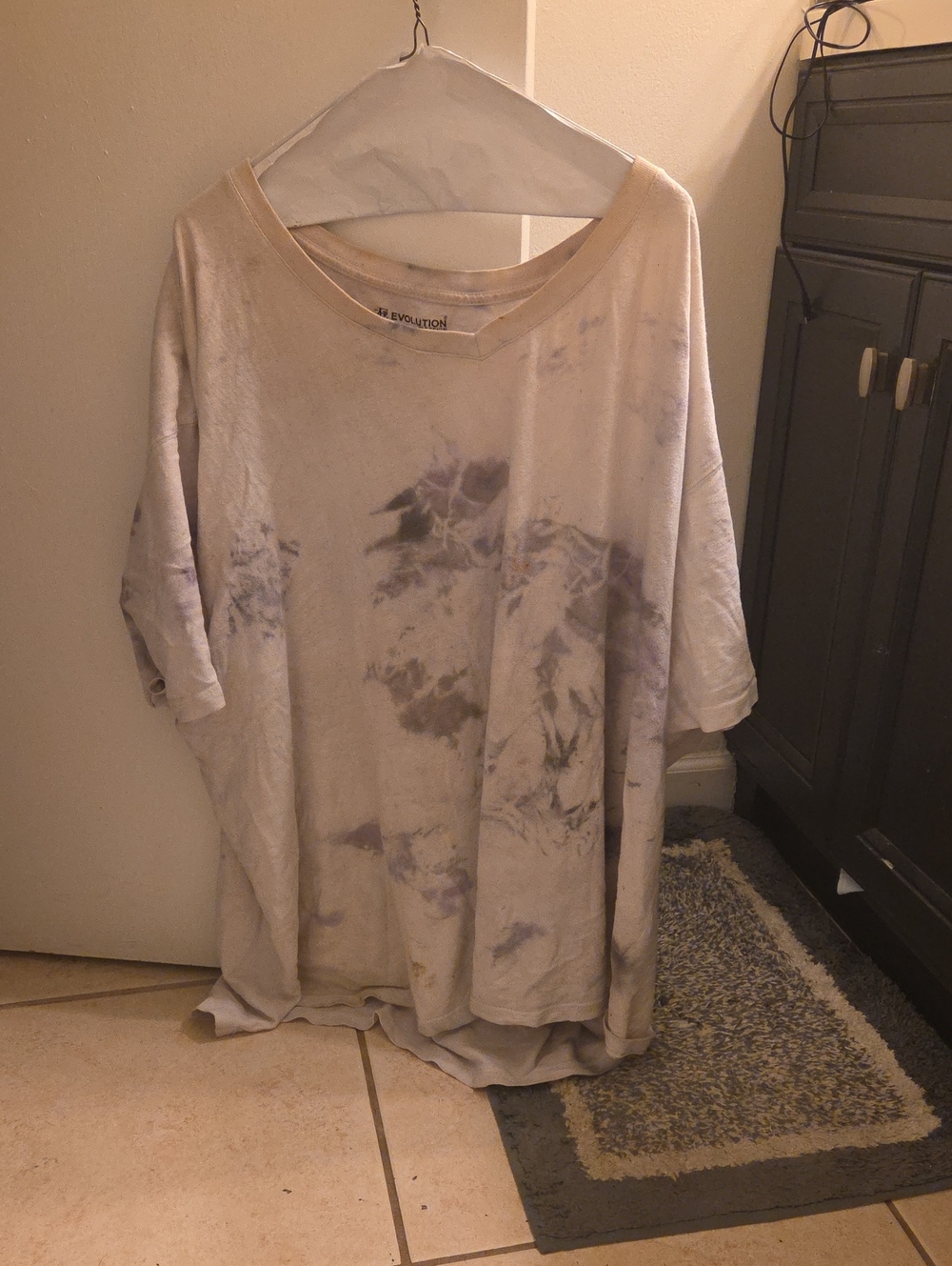 Women’s Short Sleeve Tie-Dye Tee - Cream with Lavender Accents